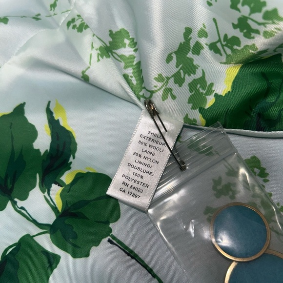 Banana Republic Womens Wool Blend Peacoat Size XS Long Jacket Floral Lining - Picture 11 of 16